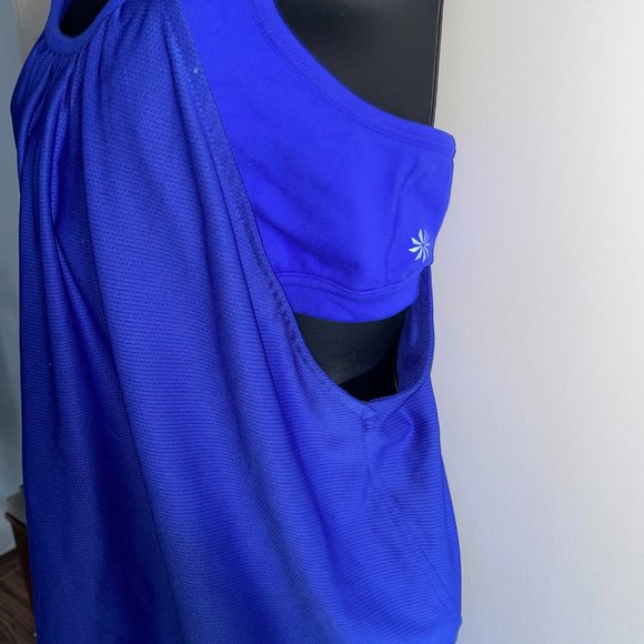 Athleta tank top with built in sports bra - Picture 2 of 4